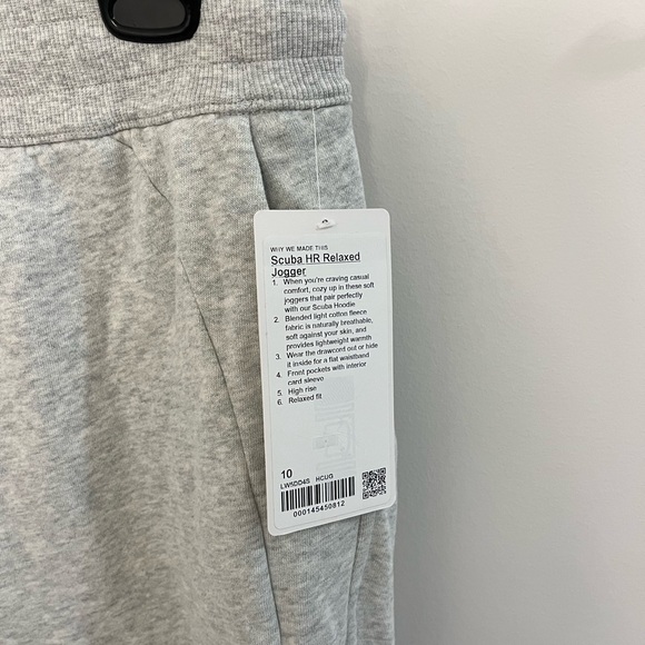 Lululemon Scuba Jogger Size 10 NWT - Picture 1 of 3